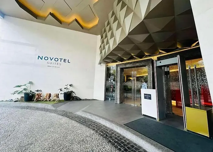 Novotel Rockwell View Residences 5*